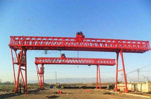 龙门吊厂家介绍设备功能性的几个特征(图1) 龙门吊厂家介绍设备功能性的几个特征(图1)